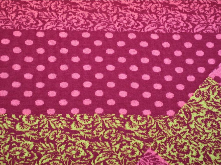 Merino Jacquard Brombeere Pink Hellgrün