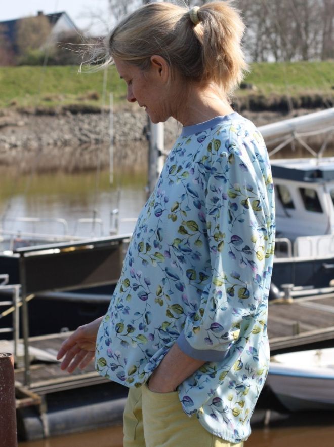 Viskosebluse blau gelb