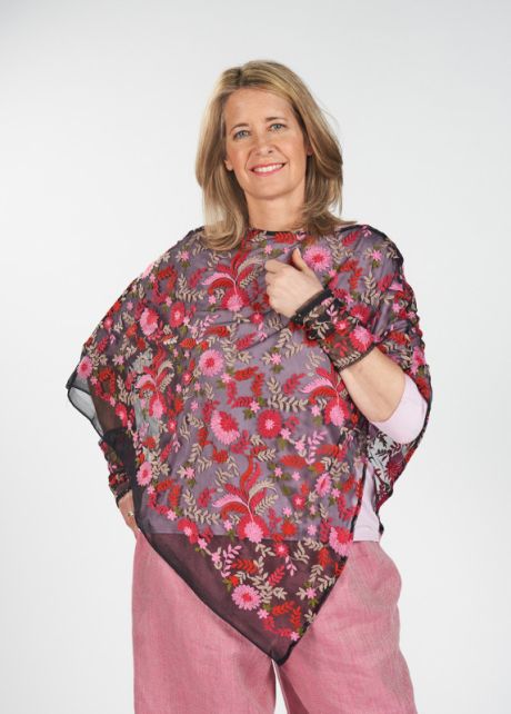 Poncho-nylon-rosa-2