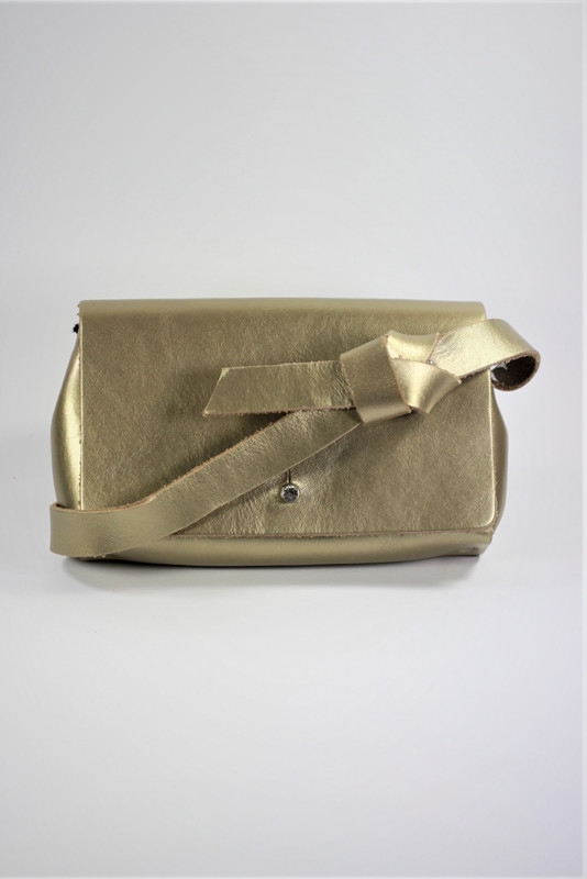 Tasche-gold